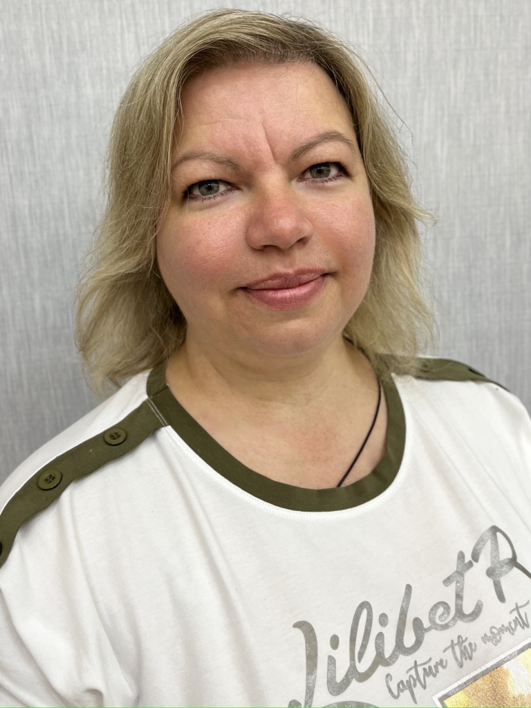 Бурковская Анна Николаевна.